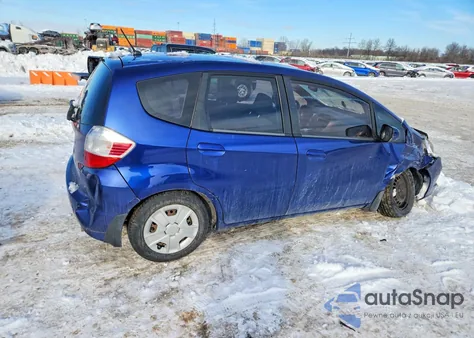 2013 Honda Fit from USA, damaged, VIN JHMGE8H3XDC059606